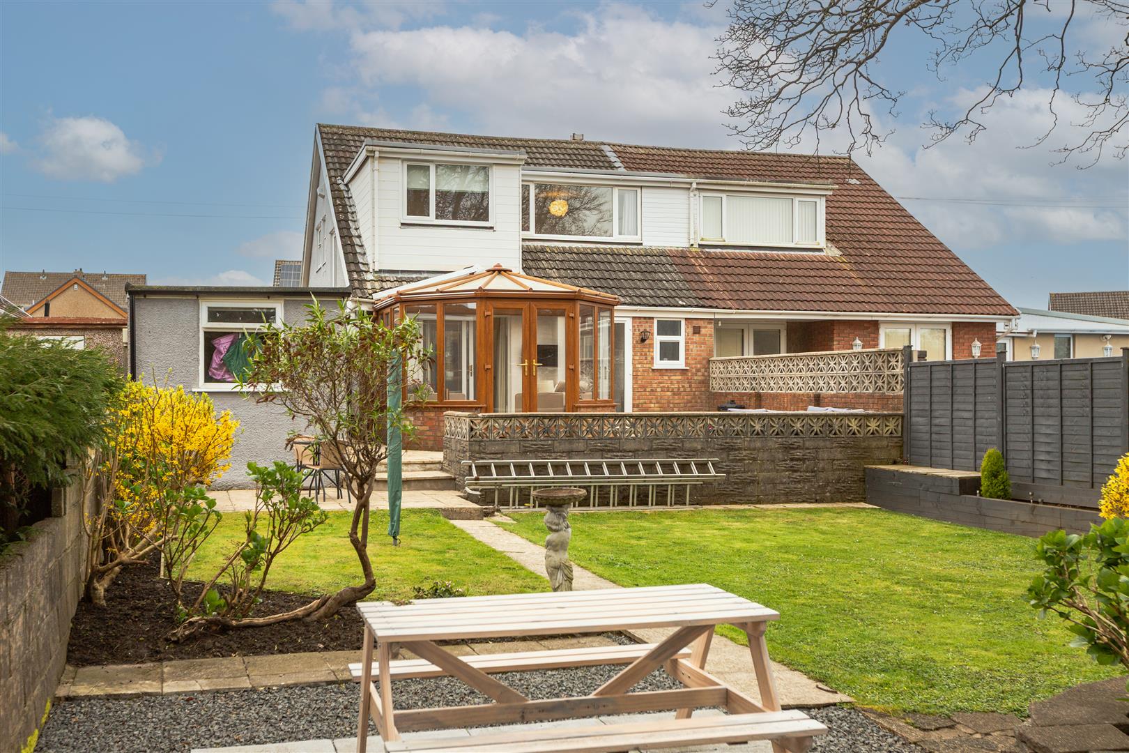 Weig Fach Lane, Fforestfach, Swansea, SA5 5AD